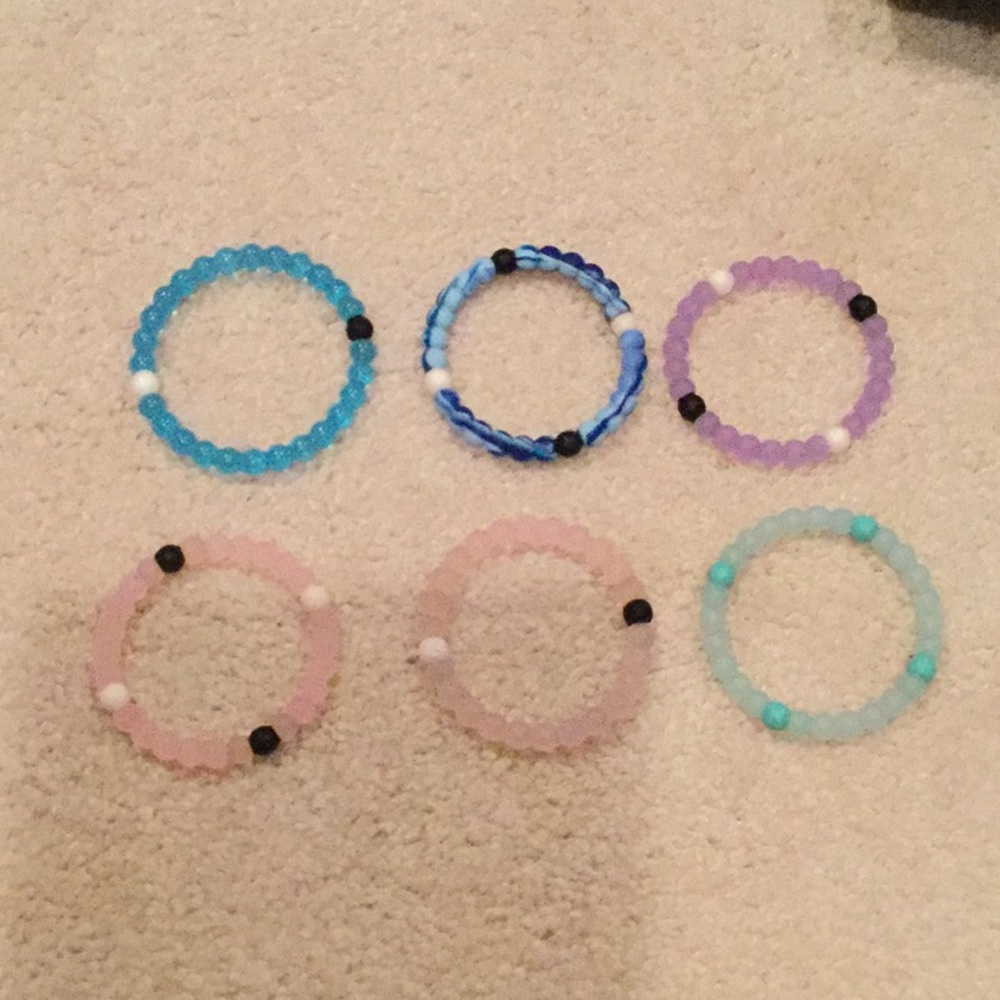 brackets with feel